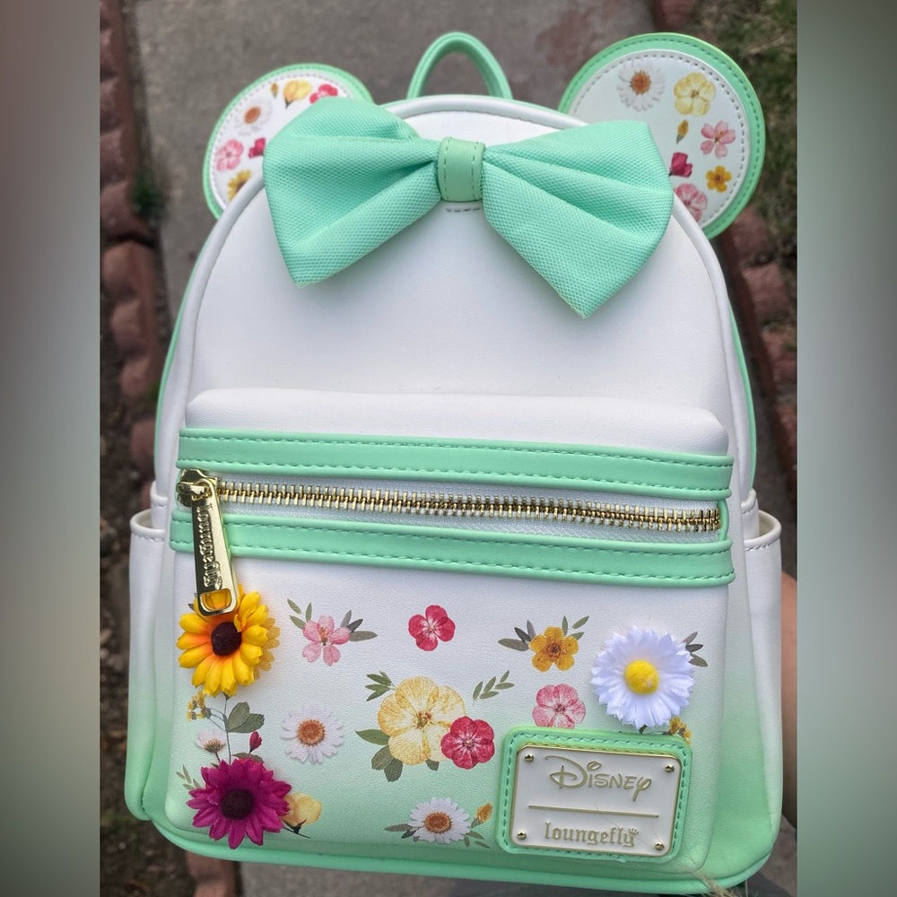 Disney Loungefly Minnie Mouse Backpack